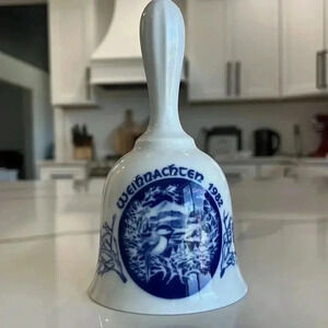 Vintage Christmas Bell Weihnachten 1982 Schumann Imperial German Porcelain‎ #825